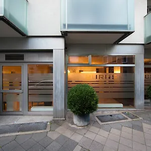https://burns-art-and-culture.dusseldorf-hotel.net